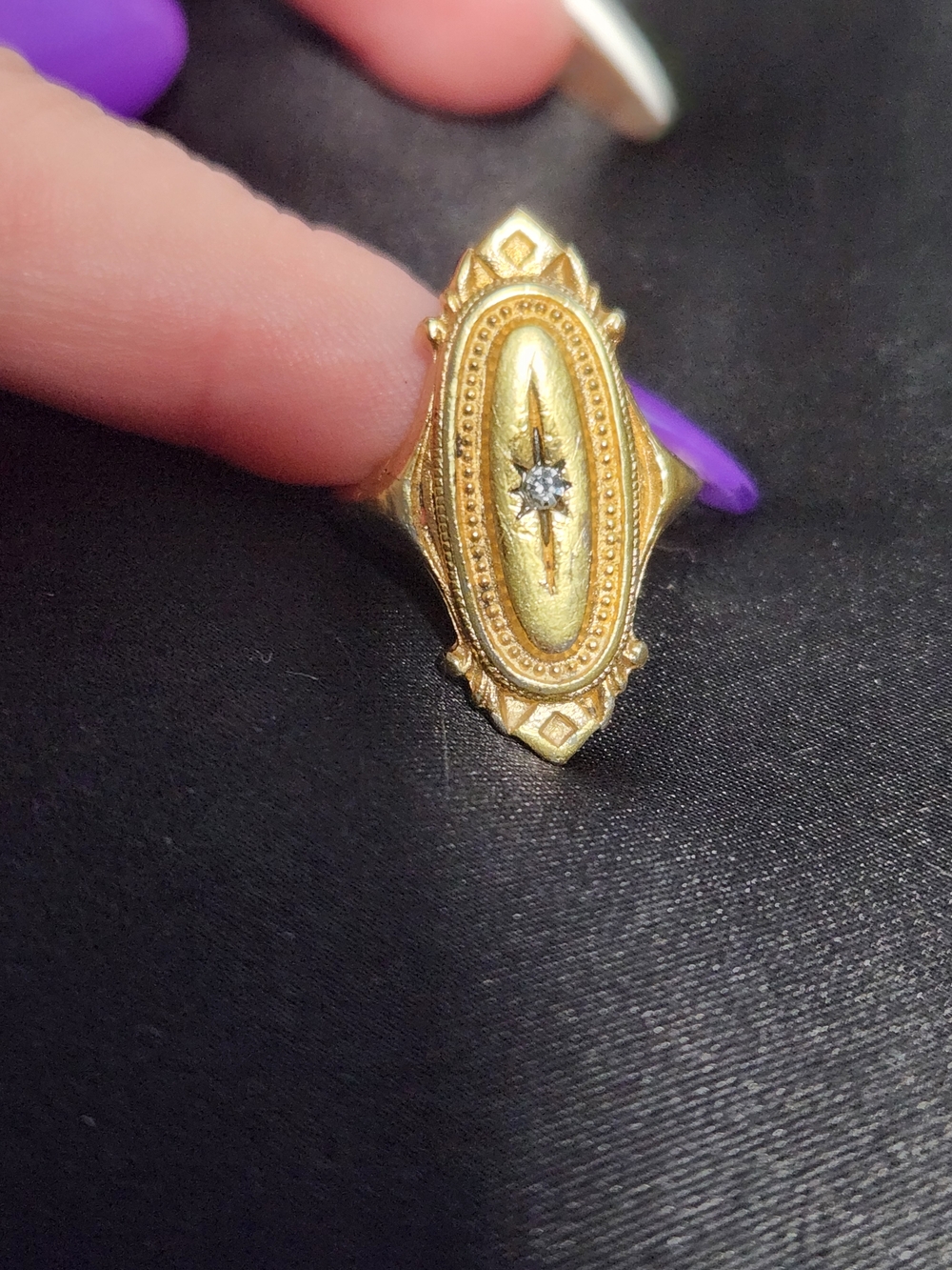 Avon Kensington Gold Tone Oval Shield Ring with Clear Accent - Picture 8 of 8